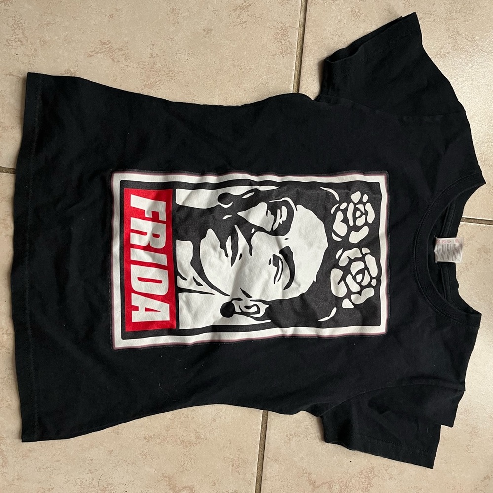 Frida shirt